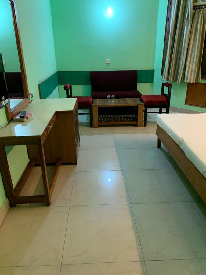 Hotel Raman'S Jagadhri Exterior photo